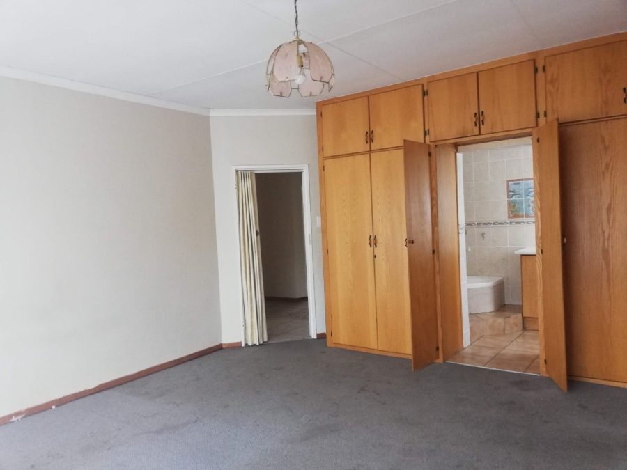 To Let 2 Bedroom Property for Rent in Oudorp North West